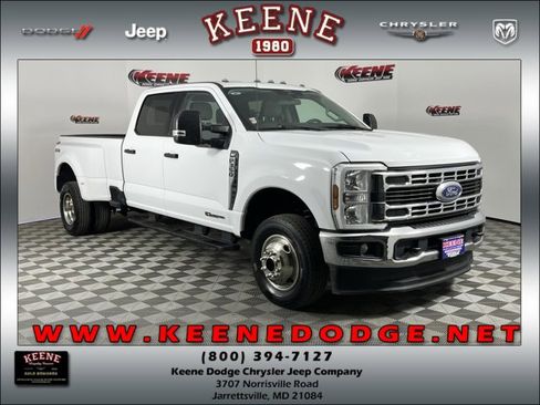 Used 2024 Ford F350 XLT image 1