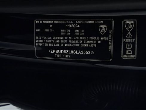 Used 2025 Lamborghini Urus SE image 69