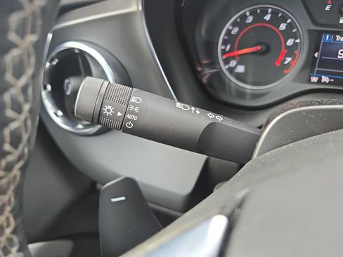 Used 2021 Chevrolet Camaro LT image 31