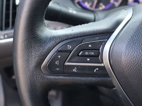 Used 2018 INFINITI Q60 2.0t w/ Sensory Package 2.0T Luxe RWD image 13