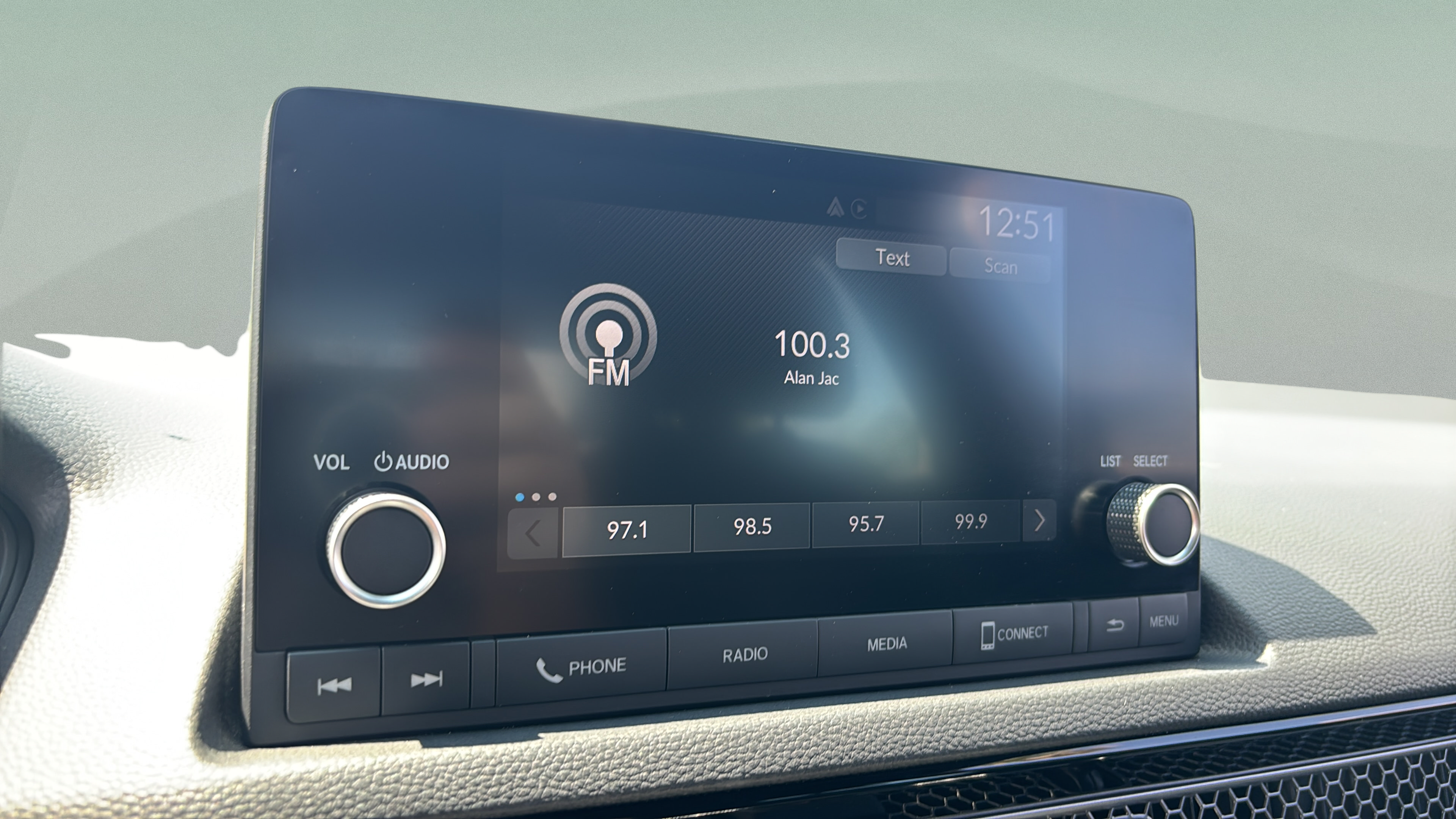 Certified 2025 Honda Civic Sport image 22