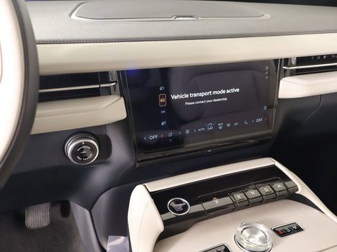 New 2026 Lincoln Navigator Premiere AWD/4WD image 6
