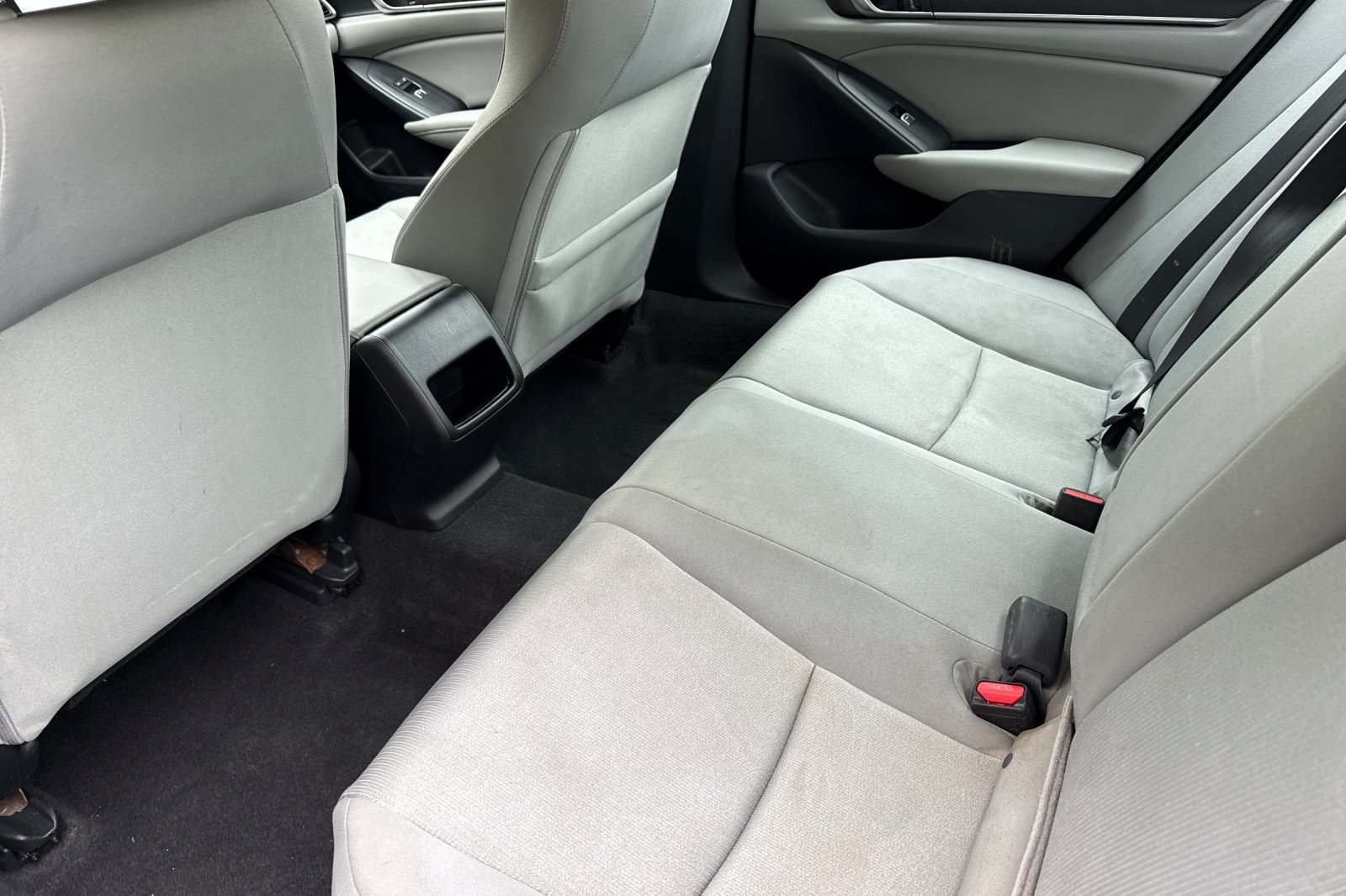 Used 2018 Honda Accord LX image 12