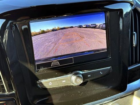 Used 2023 Chevrolet Traverse LS w/ Safety Package image 25