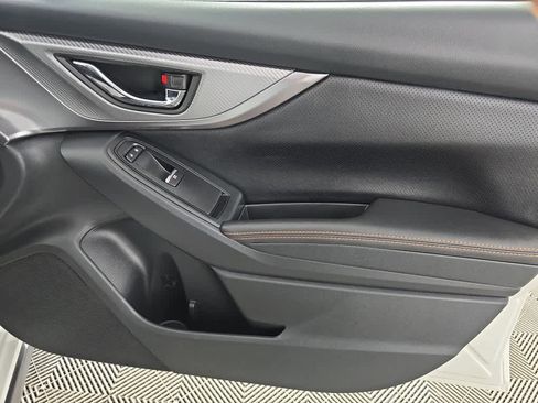 Certified 2022 Subaru Crosstrek 2.5i Limited w/ Moonroof Package 1 image 8