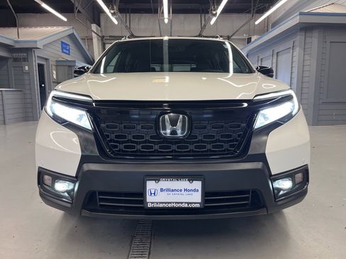 Used 2019 Honda Passport Touring image 2