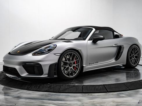 Used 2024 Porsche 718 Boxster Spyder RS image 3