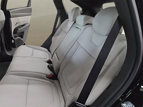 New 2026 Hyundai Tucson Limited image 14