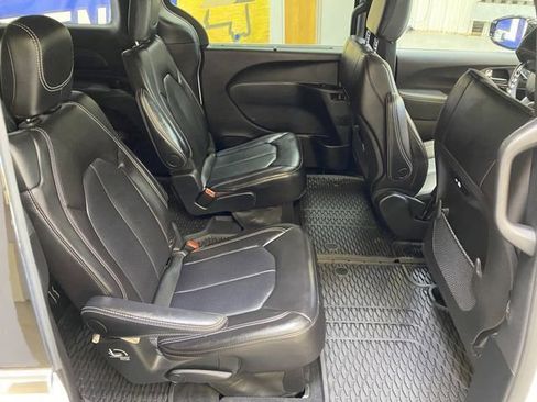 Used 2026 Chrysler Pacifica Select AWD/4WD image 27