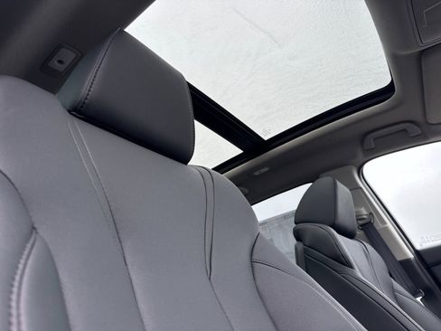 New 2026 Acura MDX SH-AWD image 16