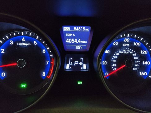 Used 2014 Hyundai Elantra GT FWD image 23