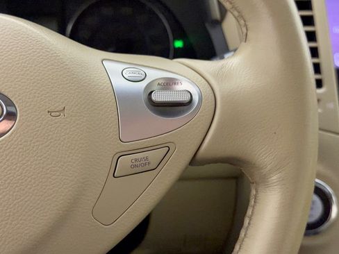 Used 2013 INFINITI FX37 2WD w/ Premium Pkg image 19