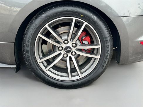 Used 2016 Ford Mustang GT image 30