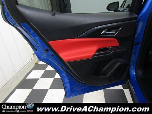 Certified 2025 Chevrolet Equinox EV RS image 18