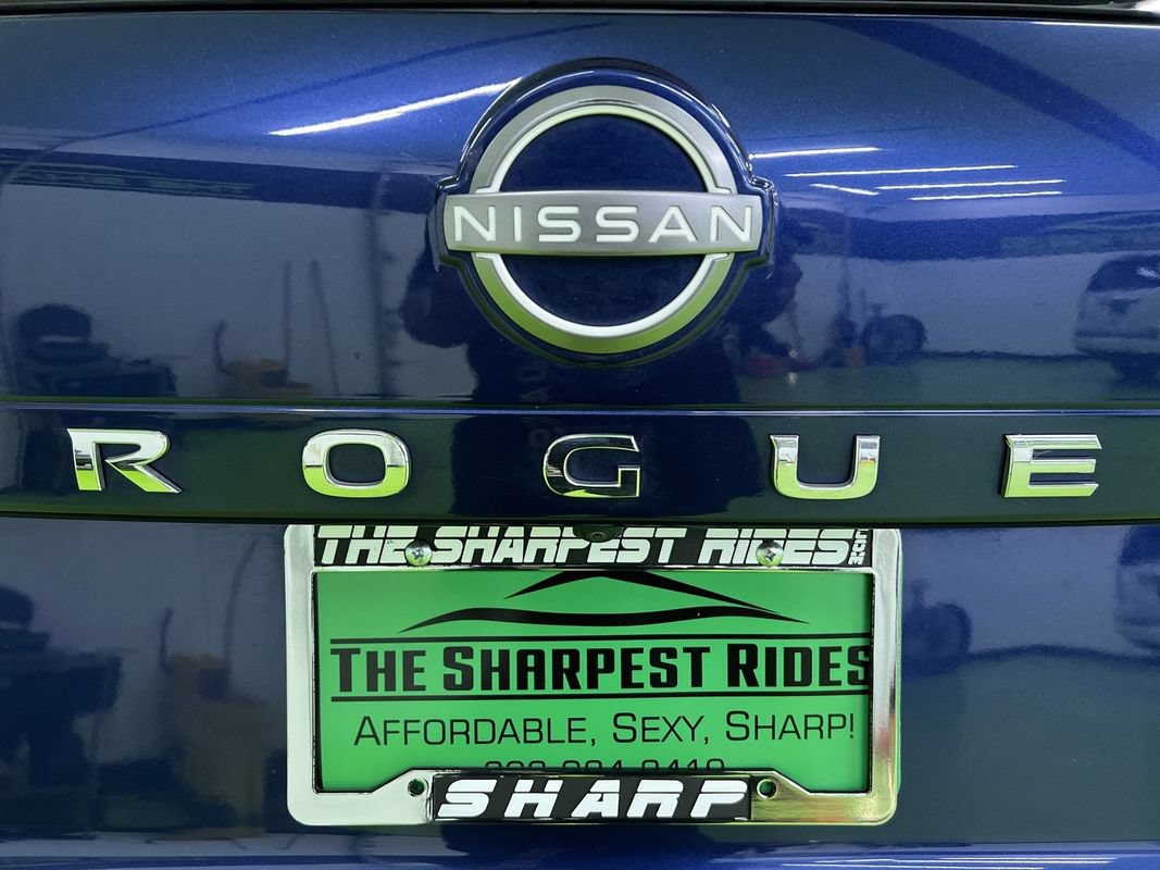 Used 2023 Nissan Rogue S AWD/4WD image 12
