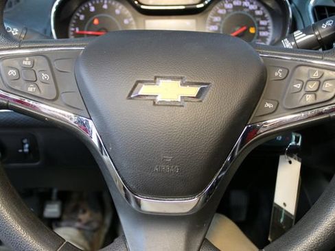 Used 2016 Chevrolet Cruze LT FWD image 18
