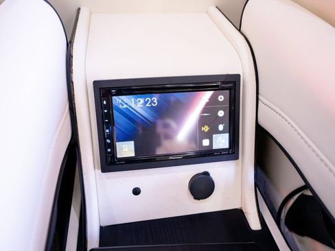 Used 2019 Mercedes-Benz Sprinter 170 image 45