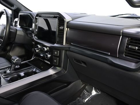 Used 2024 Ford F150 Platinum image 15