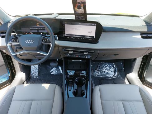 New 2026 Audi Q3 quattro 2.0T AWD/4WD image 9