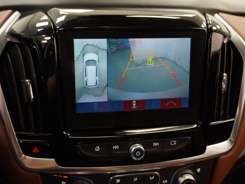 Used 2019 Chevrolet Traverse High Country w/ LPO, Floor Liner Package AWD/4WD image 21