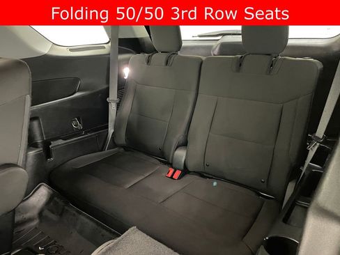 Used 2021 Ford Explorer XLT AWD/4WD image 11