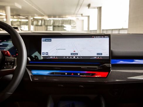 Certified 2025 BMW M5 w/ Carbon Package image 13