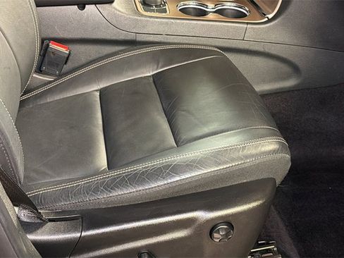 Used 2017 Jeep Grand Cherokee Limited image 12