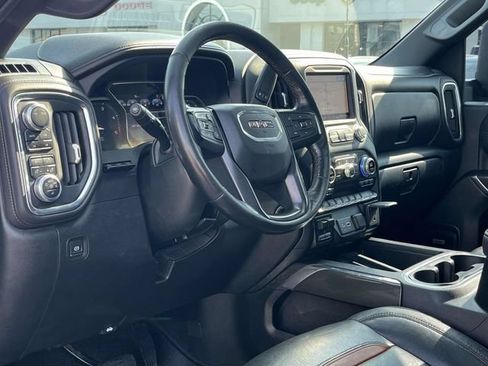 Used 2020 GMC Sierra 2500 AT4 w/ AT4 Premium Package AWD/4WD image 12