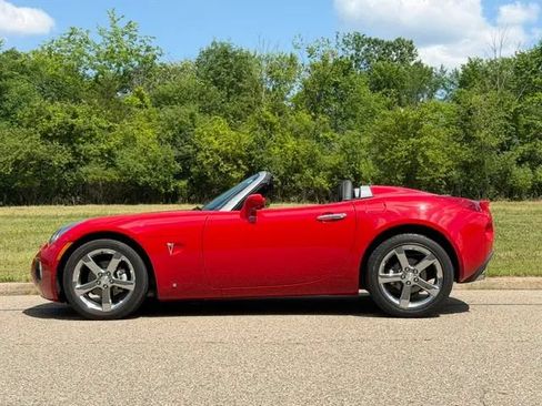 Used 2007 Pontiac Solstice GXP w/ Premium Package RWD image 7