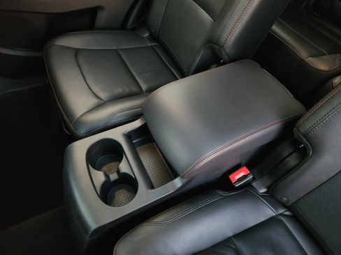 Used 2018 Ford Explorer Sport w/ Equipment Group 401A image 20