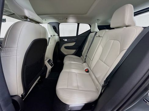 Certified 2026 Volvo XC40 B5 Plus w/ Protection Package Premier AWD/4WD image 25