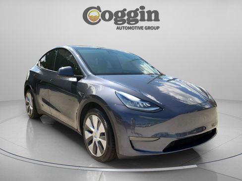 Used 2023 Tesla Model Y Long Range AWD/4WD image 7