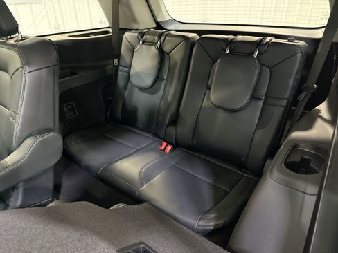 New 2025 Lincoln Aviator 2WD w/ Equipment Group 101A image 26