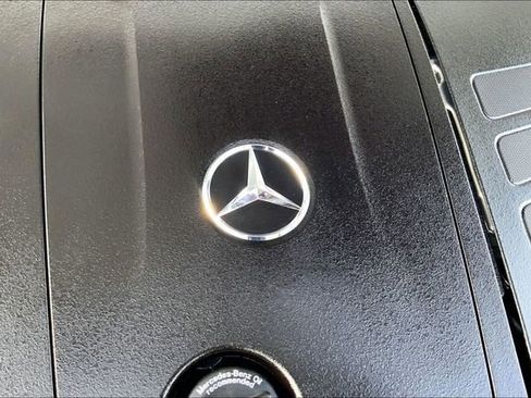 Used 2025 Mercedes-Benz C 300 4MATIC Sedan image 29