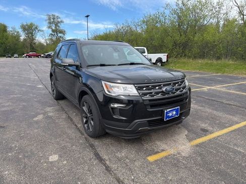 Used 2018 Ford Explorer XLT w/ XLT Appearance Package AWD/4WD image 1