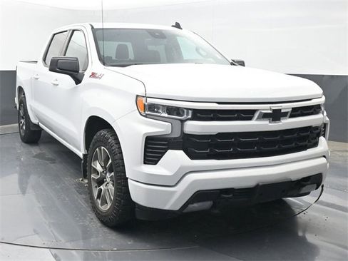 Used 2023 Chevrolet Silverado 1500 RST w/ Z71 Off-Road Package image 8