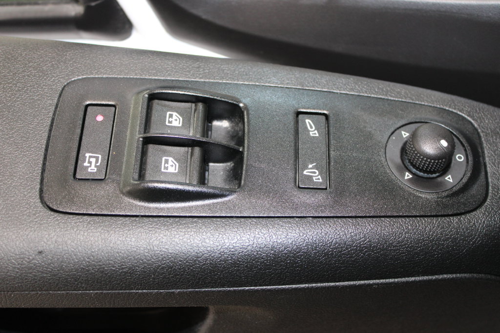 Used 2025 RAM ProMaster 2500 w/ Convenience Group FWD image 36