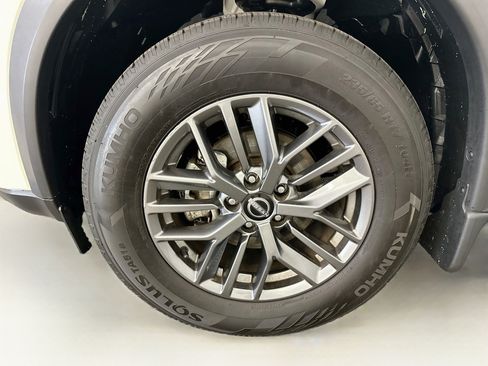 Used 2023 Nissan Rogue S AWD/4WD image 34