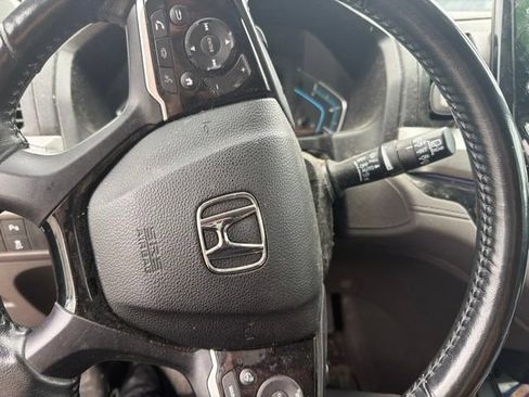 Used 2018 Honda Odyssey Elite image 9