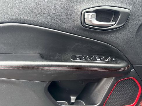 Used 2021 Jeep Compass Trailhawk w/ Convenience Group image 11