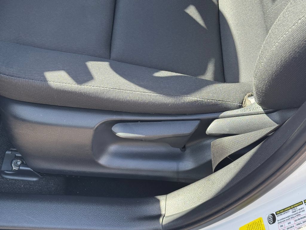 Used 2024 Toyota Corolla LE FWD image 16