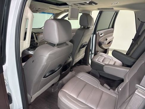Used 2020 GMC Yukon Denali w/ Denali Ultimate Package image 28
