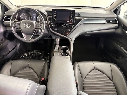 Used 2024 Toyota Camry SE FWD image 12