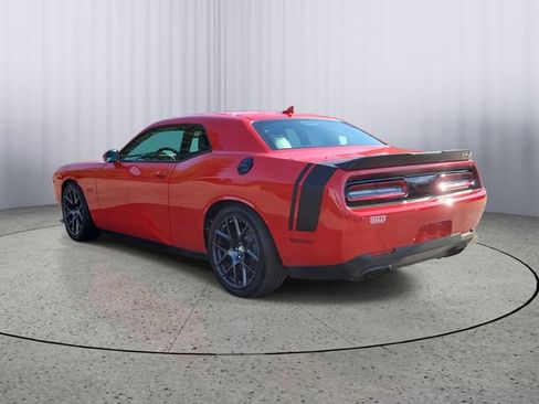 Used 2016 Dodge Challenger R/T Scat Pack w/ Leather Interior Group image 3