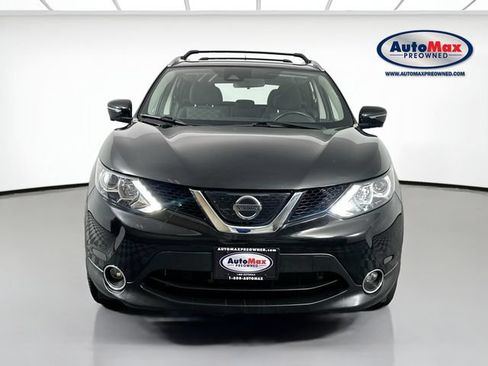 Used 2019 Nissan Rogue Sport SV w/ Technology Package AWD/4WD image 6