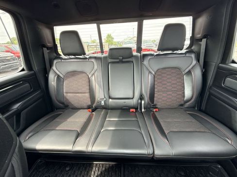 Used 2022 RAM 1500 Big Horn w/ Built-to-serve Edition AWD/4WD image 19