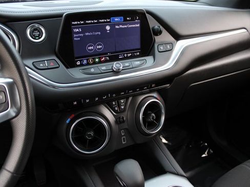 Used 2021 Chevrolet Blazer LT image 18