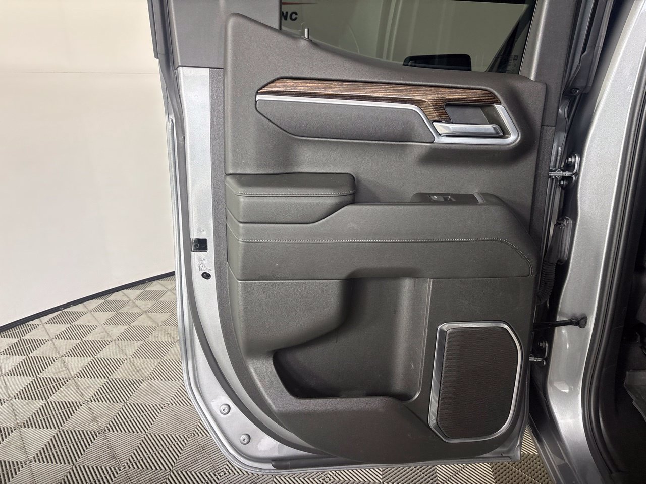 Used 2023 GMC Sierra 1500 Elevation AWD/4WD image 23