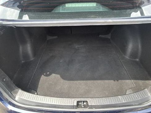 Used 2022 Toyota Corolla LE FWD image 25