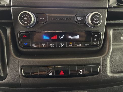 Used 2025 RAM ProMaster 2500 w/ U-Haul Equipment Group FWD image 20